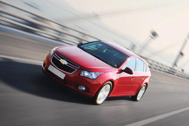 Exterieur_Chevrolet-Cruze-Hatchback_1