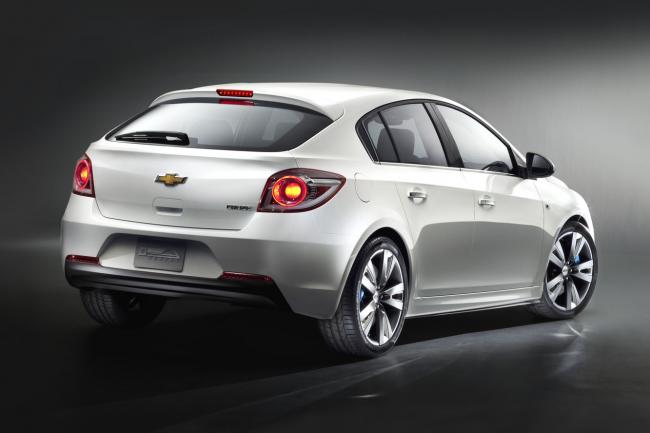 Exterieur_Chevrolet-Cruze-Hatchback_0