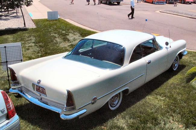 Exterieur_Chrysler-300-C-1957_5