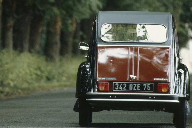 Exterieur_Citroen-2CV-Charleston-1985_2