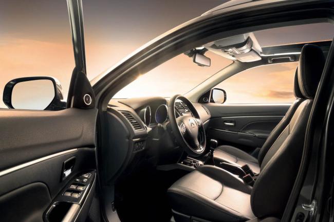 Interieur_Citroen-C4-Aircross_31