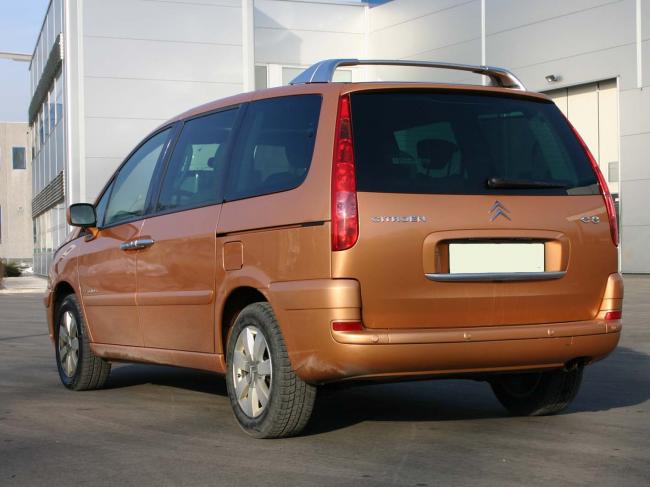 Exterieur_Citroen-C8_5