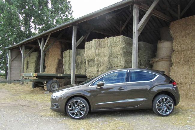 Exterieur_Citroen-DS4-Sport-Chic_1