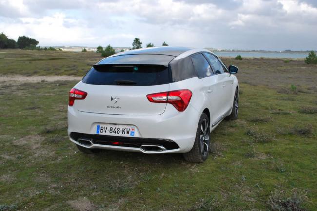 Exterieur_Citroen-DS5-Hybrid-2013_4