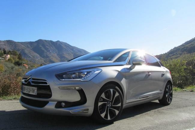 Exterieur_Citroen-DS5-Sport-Chic_1