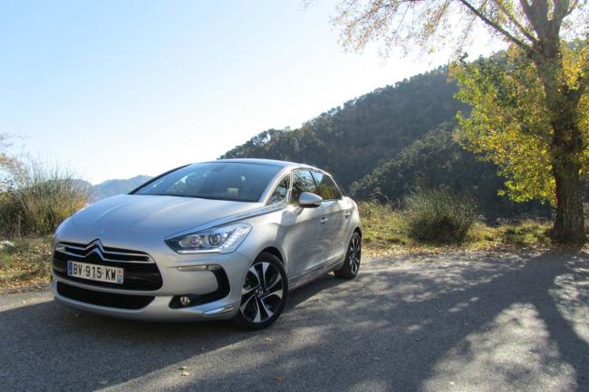 Exterieur_Citroen-DS5-Sport-Chic_13