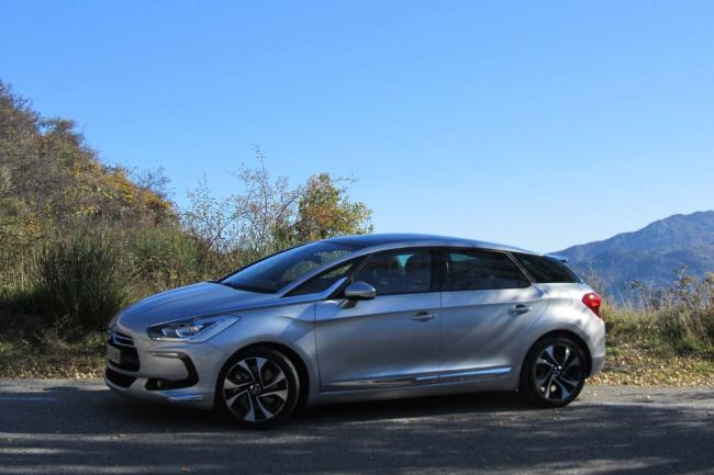 Exterieur_Citroen-DS5-Sport-Chic_4