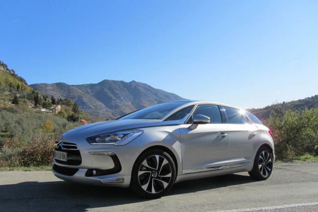 Exterieur_Citroen-DS5-Sport-Chic_16