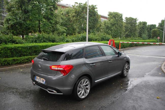 Exterieur_Citroen-DS5-THP-200-2012_2