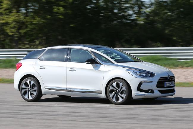 Exterieur_Citroen-DS5-blueHDI_5