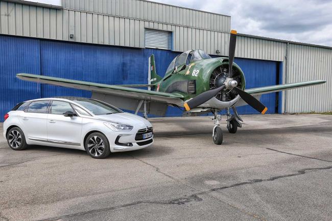 Exterieur_Citroen-DS5-blueHDI_1