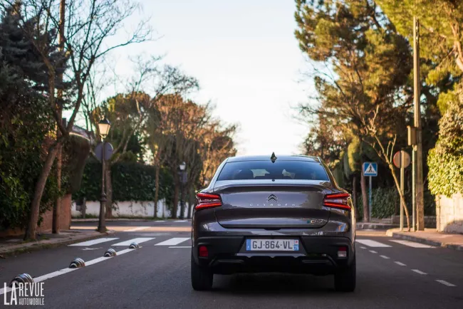 Essai Citroën ë-C4 X : prétentieuse berline électrique