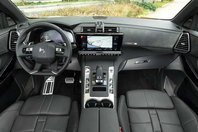 Interieur_DS-7-Crossback-Opera_27