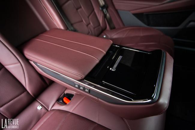 Interieur_ds-9-e-tense-225-essai_23