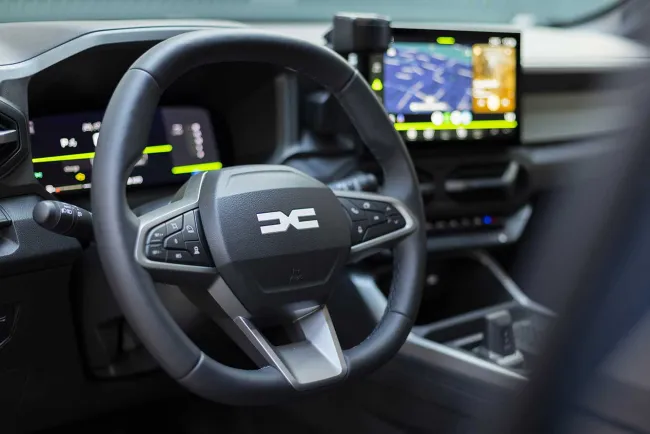 Dacia Bigster : Des prix, des moteurs et des finitions !
