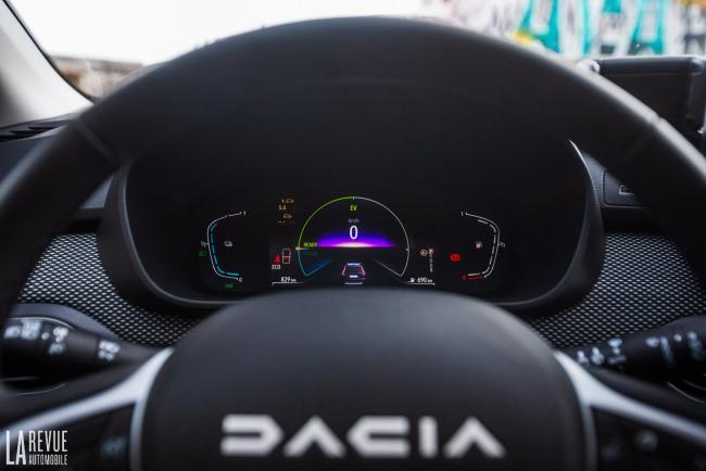 Exterieur_dacia-jogger-hybride-essai_25