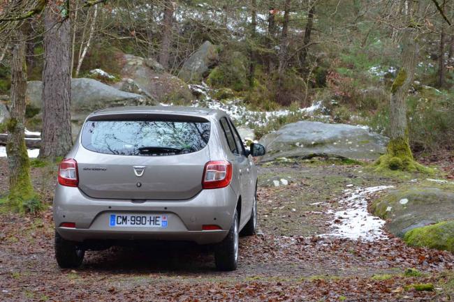 Exterieur_Dacia-Sandero-dCi-Laureate_16