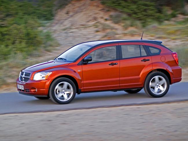 Exterieur_Dodge-Caliber_0