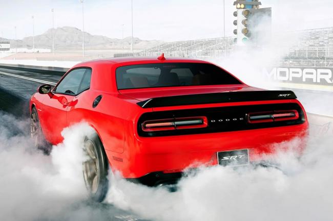 Exterieur_Dodge-Challenger-SRT-Hellcat_24