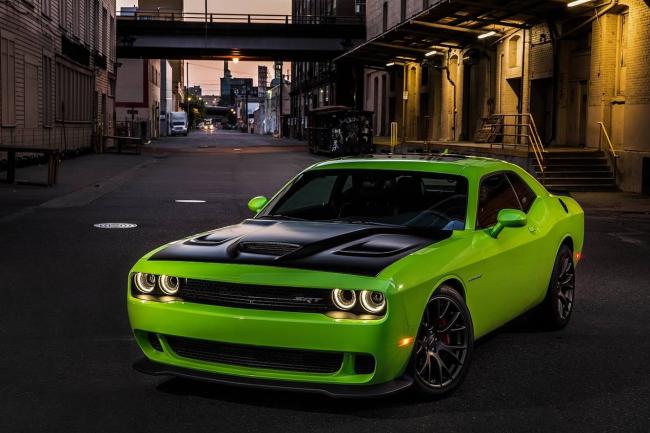 Exterieur_Dodge-Challenger-SRT-Hellcat_23
