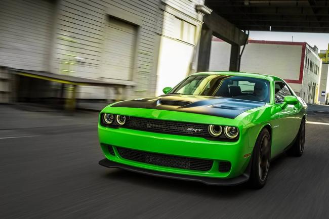 Exterieur_Dodge-Challenger-SRT-Hellcat_17
