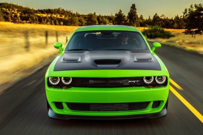 Exterieur_Dodge-Challenger-SRT-Hellcat_13