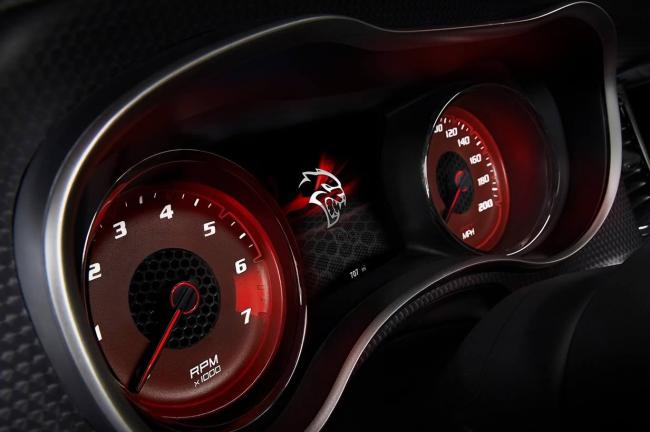 Interieur_Dodge-Charger-SRT-Hellcat_40