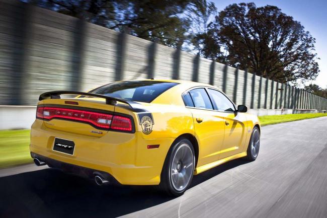 Exterieur_Dodge-Charger-SRT8-Super-Bee_5