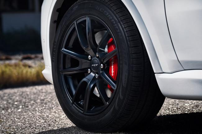 Exterieur_Dodge-Durango-SRT-2017_52