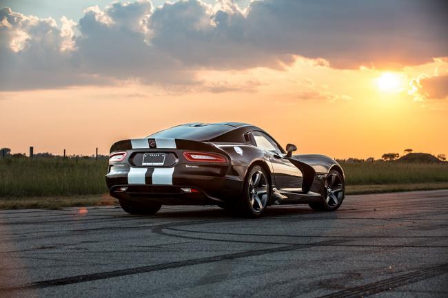 Exterieur_Dodge-Viper-Hennessey-820_0