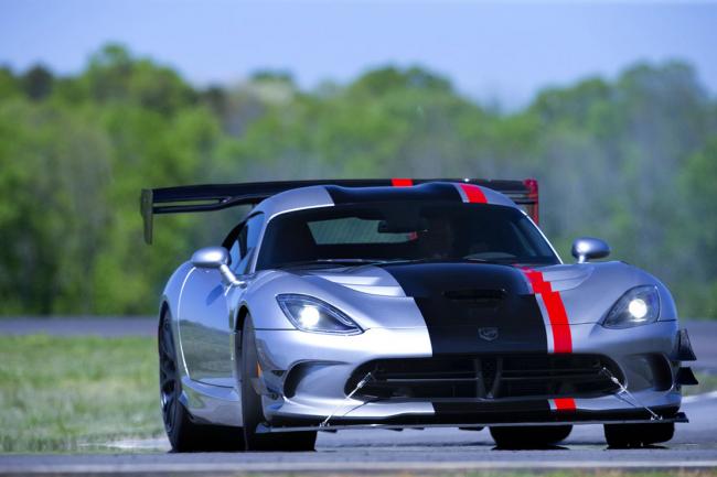 Exterieur_Dodge-Viper-SRT-ACR_9