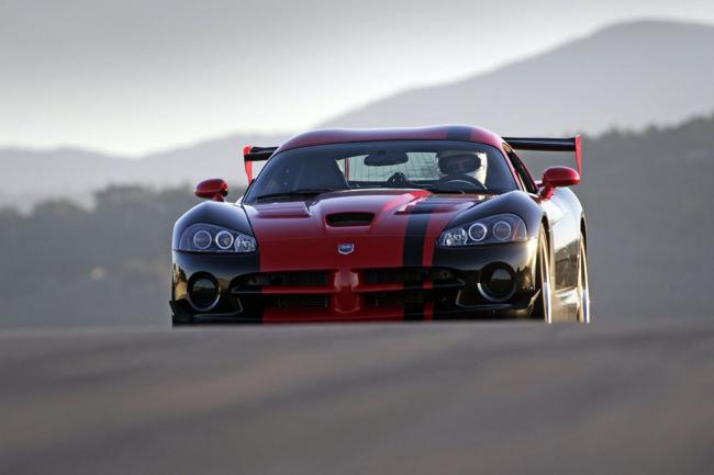 Exterieur_Dodge-Viper-SRT10_5