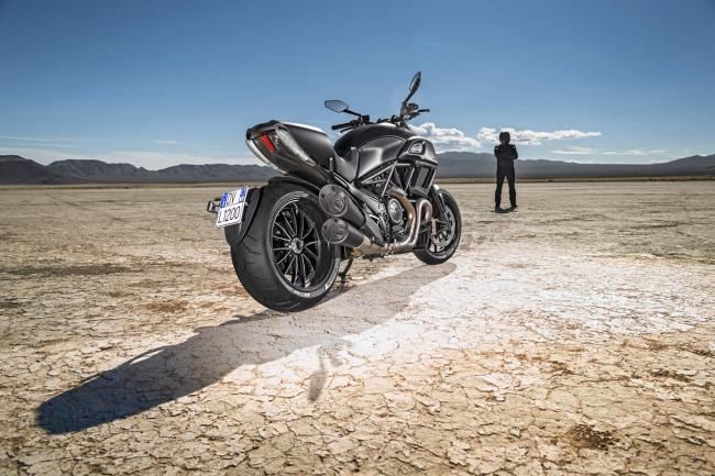 Exterieur_Ducati-Diavel_16