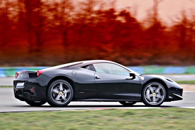 Exterieur_Ferrari-458-Italia-2014_3
