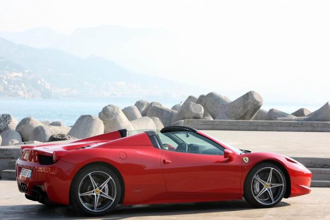 Exterieur_Ferrari-458-Spider_0