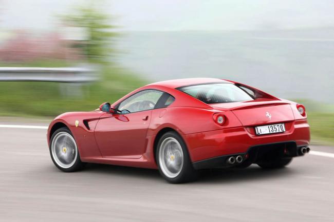 Exterieur_Ferrari-599-GTB-Fiorano-HGTE_2