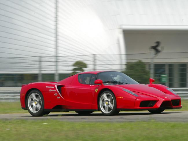 Exterieur_Ferrari-Enzo_4