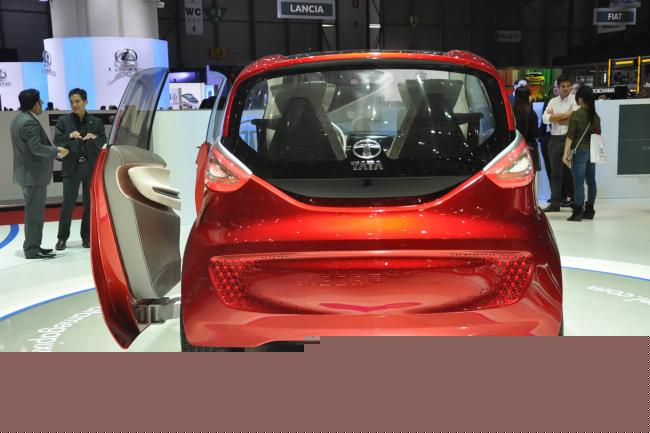 Interieur_Ferrari-F12berlinetta_21