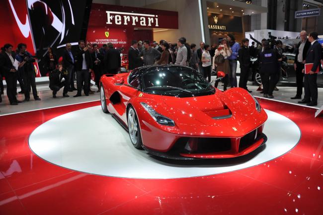 Exterieur_Ferrari-LaFerrari-2013_3