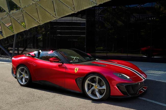 Exterieur_ferrari-sp51-une-unique-812-sans-toit_2