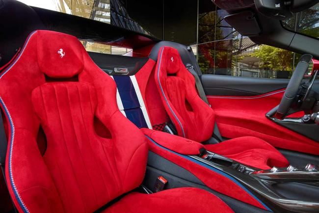 Interieur_ferrari-sp51-une-unique-812-sans-toit_0