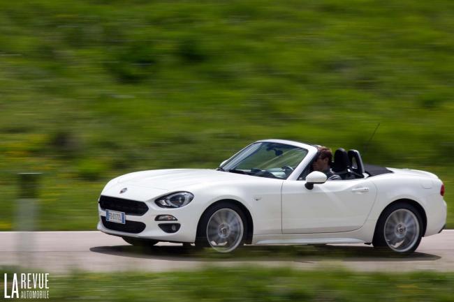 Exterieur_Fiat-124-Spider-2016_0