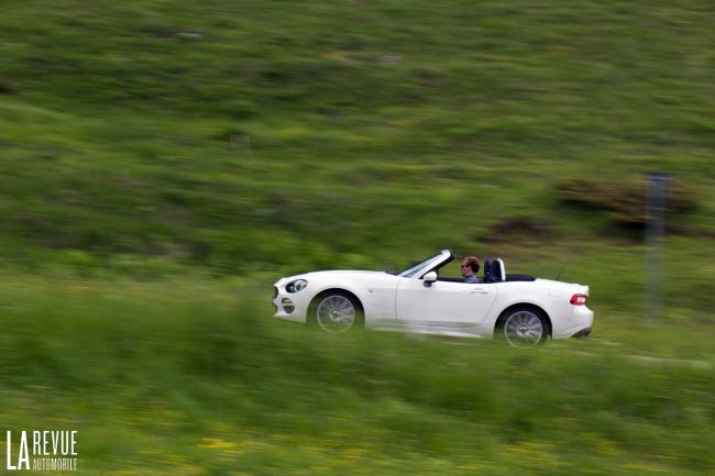 Exterieur_Fiat-124-Spider-2016_15