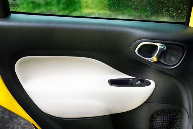 Interieur_Fiat-500L-Trekking-Multijet-II-105_17