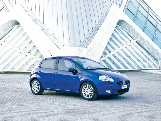 Exterieur_Fiat-Grande-Punto_3