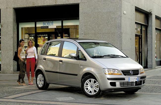 Exterieur_Fiat-Idea_5