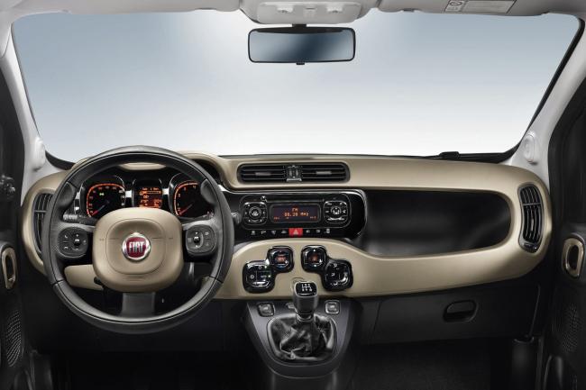 Interieur_Fiat-Panda-2012_3