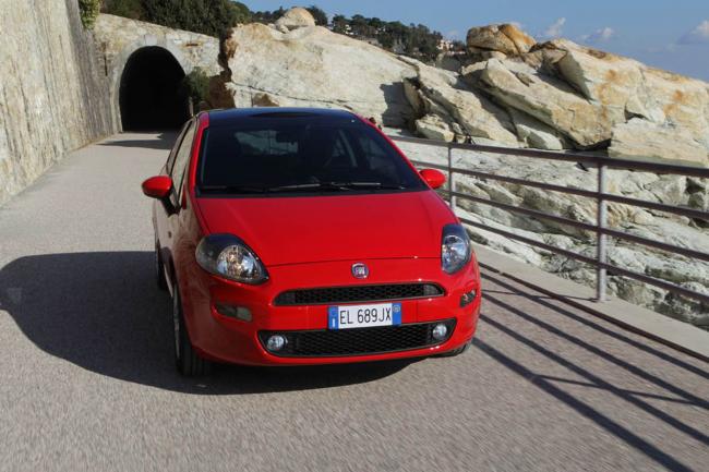 Exterieur_Fiat-Punto-2012_5