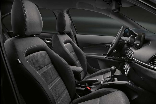 Interieur_fiat-tipo-sport_0