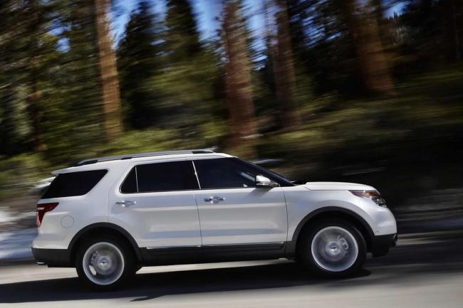 Exterieur_Ford-Explorer-2011_0